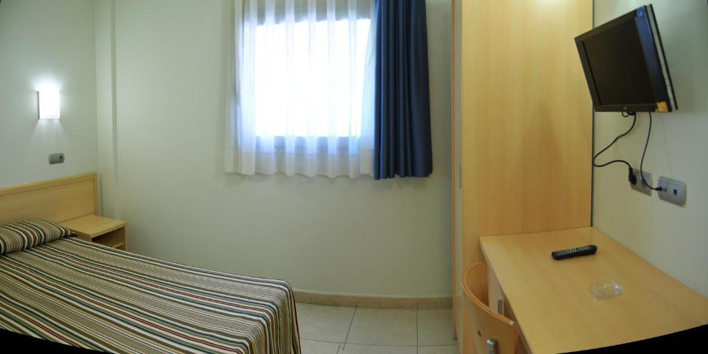Hotel Blauet By Bossh Hotels El Prat de Llobregat Exterior foto