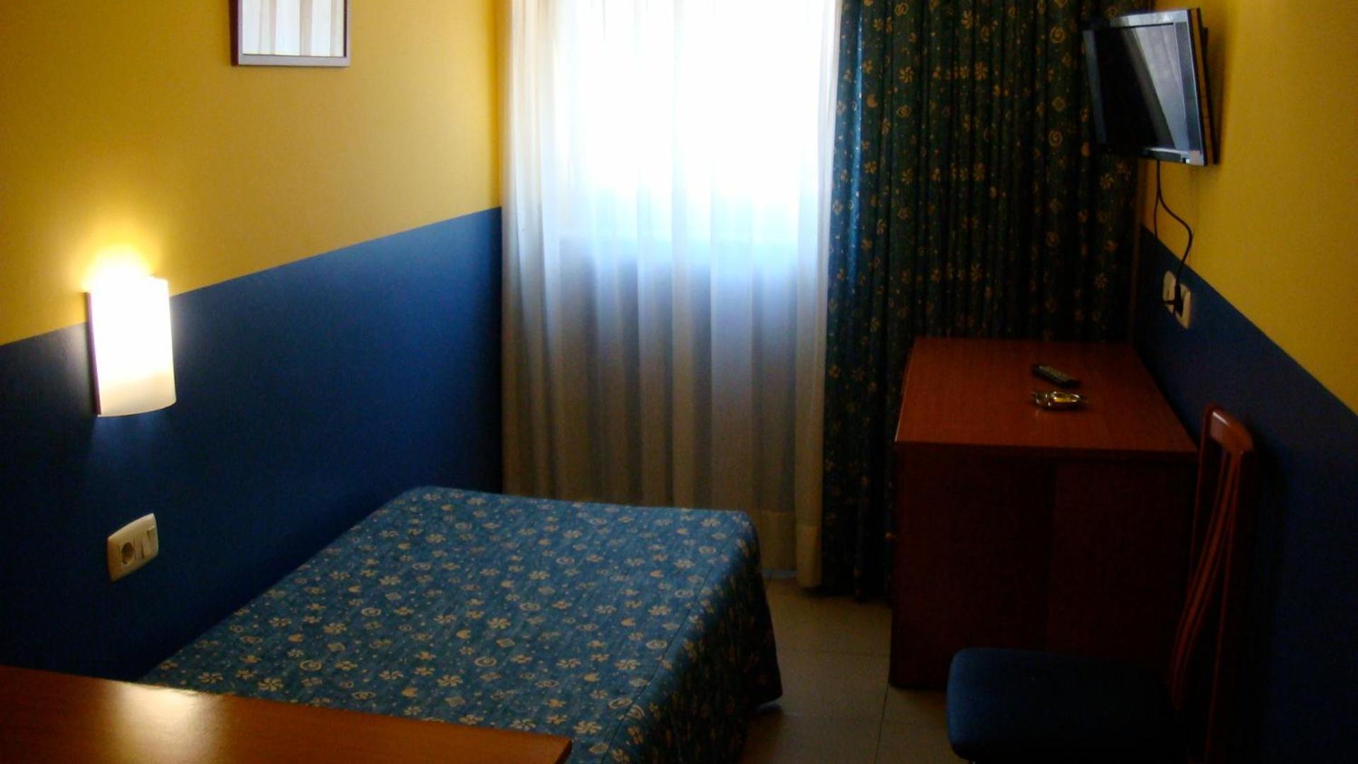 Hotel Blauet By Bossh Hotels El Prat de Llobregat Exterior foto