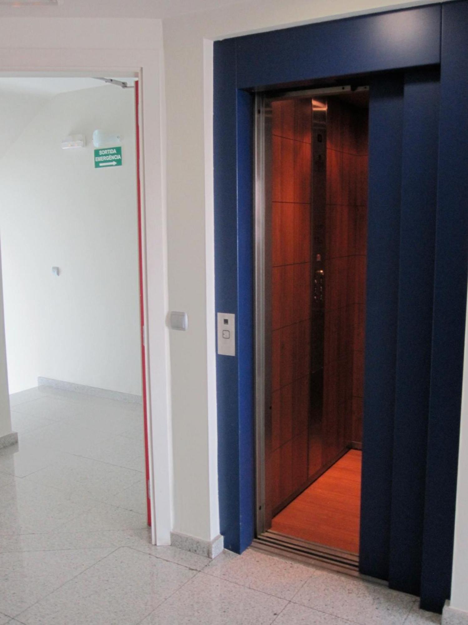 Hotel Blauet By Bossh Hotels El Prat de Llobregat Exterior foto